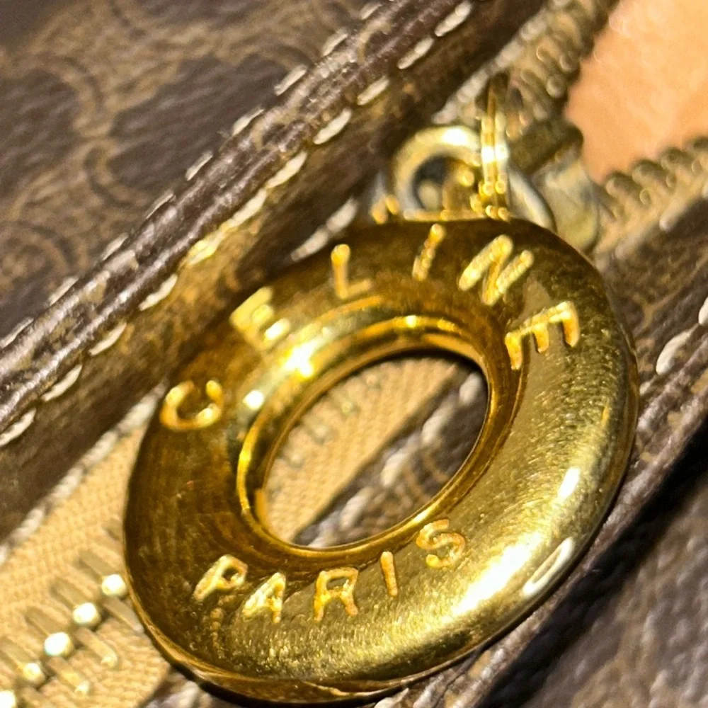 GUC Celine Triomphe Leather shoulder bag - Picture 8 of 16